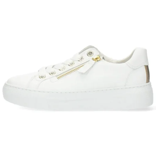 Witte sneakers