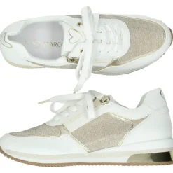 Witte sneakers