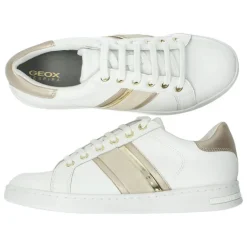 Witte sneakers