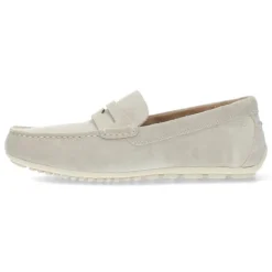 Zandkleurige mocassins