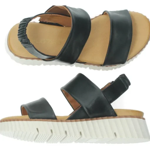Zwarte sandalen