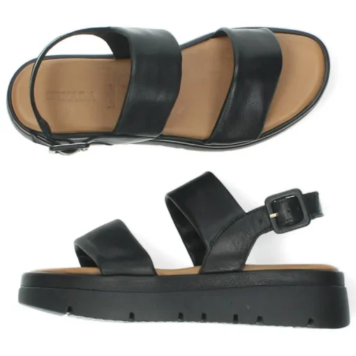 Zwarte sandalen