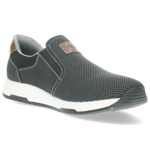 Zwarte slip-ons