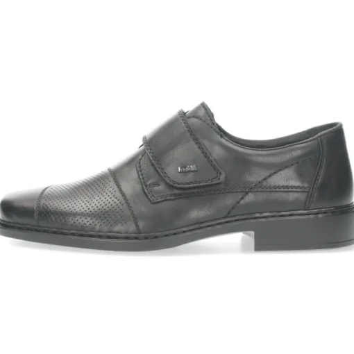 Zwarte slip-ons