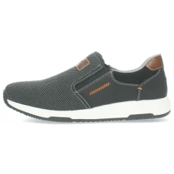Zwarte slip-ons