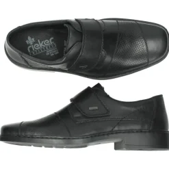 Zwarte slip-ons