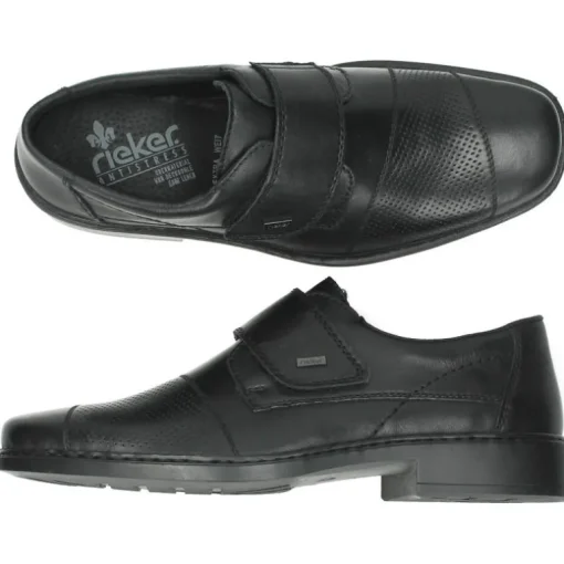 Zwarte slip-ons
