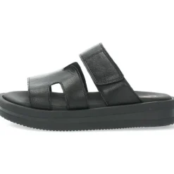 Zwarte slippers