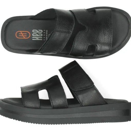 Zwarte slippers