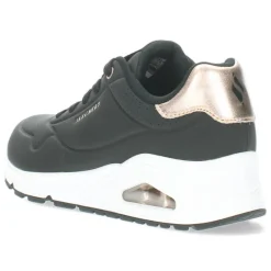 Zwarte sneakers