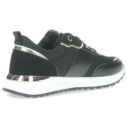 Zwarte sneakers