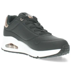 Zwarte sneakers