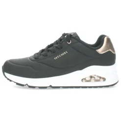 Zwarte sneakers