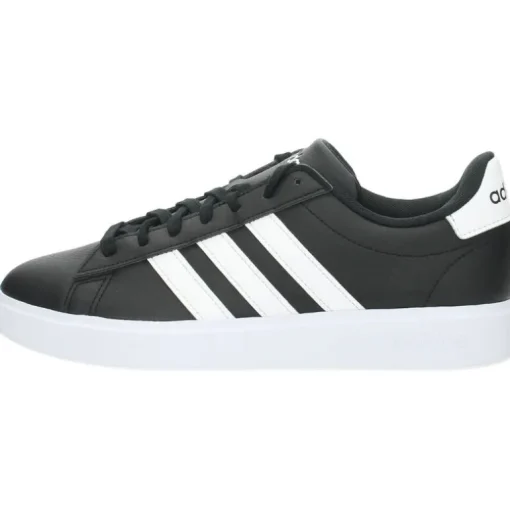 Zwarte sneakers Grand Court