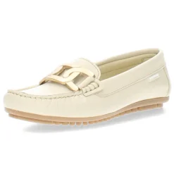 Beige mocassins