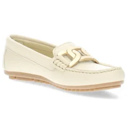 Beige mocassins