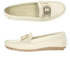 Beige mocassins