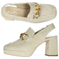 Beige mocassins op hak