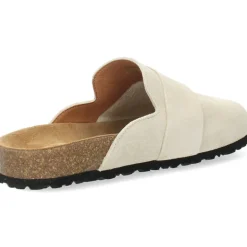 Beige slippers