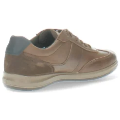 Bruine veterschoenen