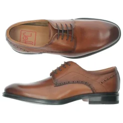 Cognac veterschoenen