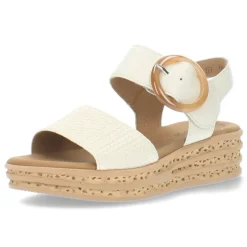 Crème kleurige sandalen