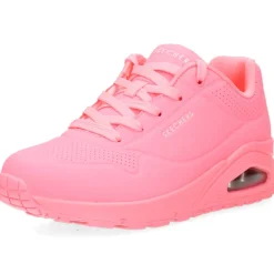 Fluo roze sneakers