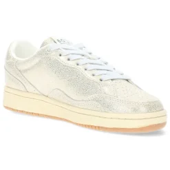 Gouden sneakers