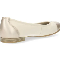 Ivory ballerina's