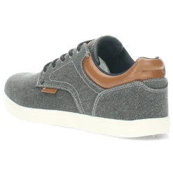 Jeans zwarte sneakers