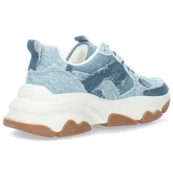 Jeansblauwe sneakers