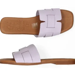 Lila slippers