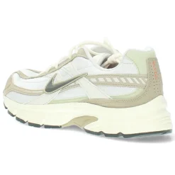 Web Only - Beige sneakers