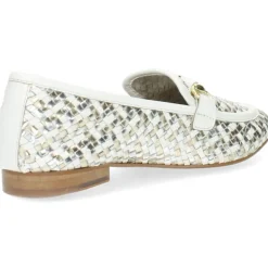 Witte mocassins
