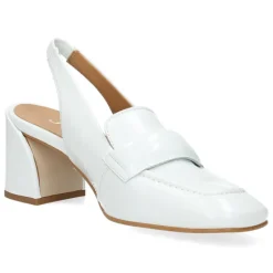 Witte mocassins op hak