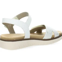 Witte sandalen
