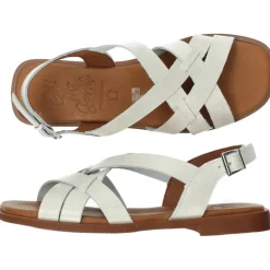 Witte sandalen