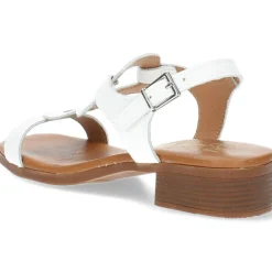 Witte sandalen
