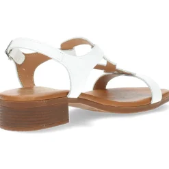 Witte sandalen