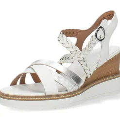 Witte sandalen