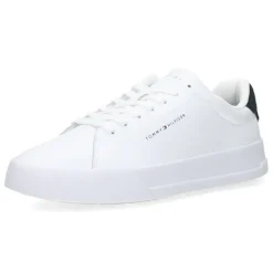 Witte sneakers