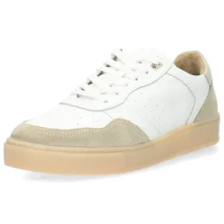 Witte sneakers