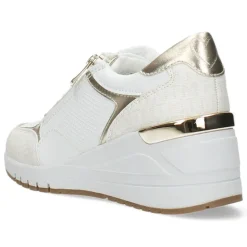 Witte sneakers