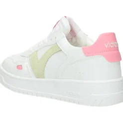 Witte sneakers