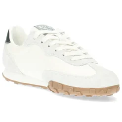 Witte sneakers