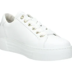 Witte sneakers
