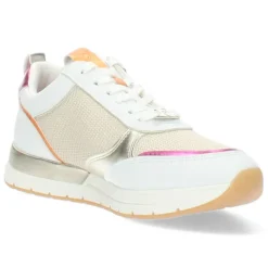 Witte sneakers