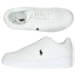 Witte sneakers