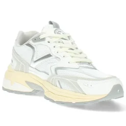 Witte sneakers