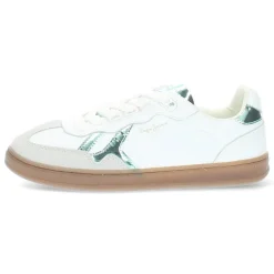 Witte sneakers
